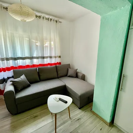 Apartment Superb Near To The Center