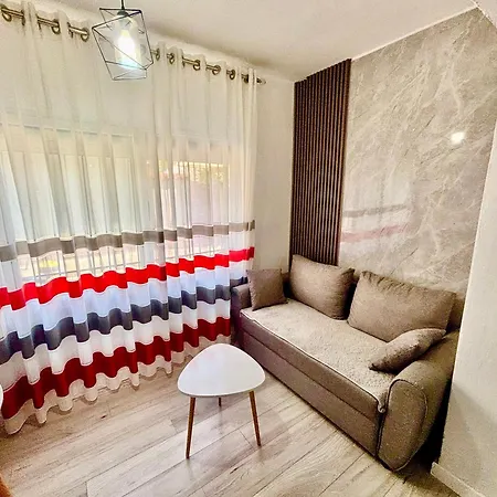 Superb Near To The Center Apartment Tirana