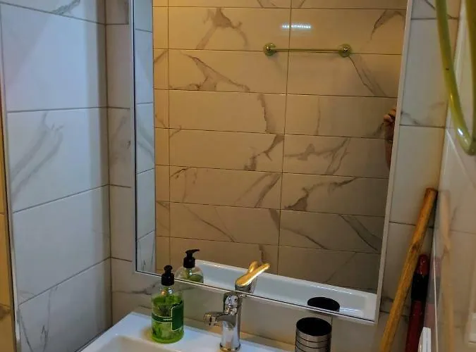 Superb Near To The Center Apartman *